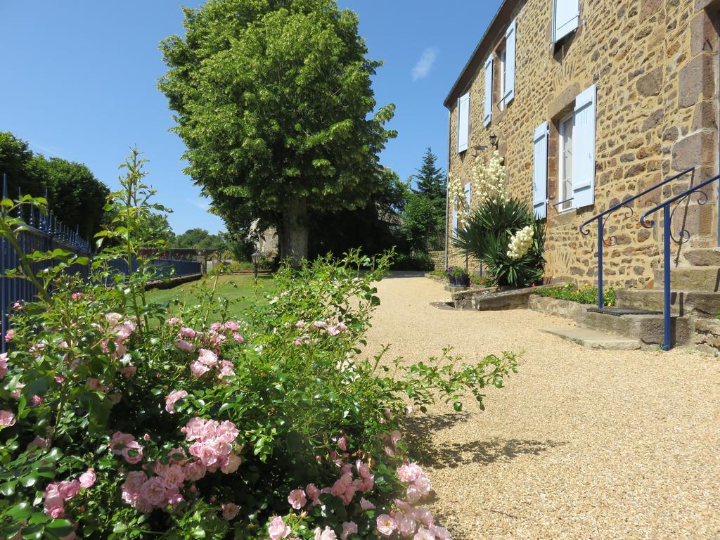 Les Quatre Saisons Bed & Breakfast Moitron-sur-Sarthe Bagian luar foto